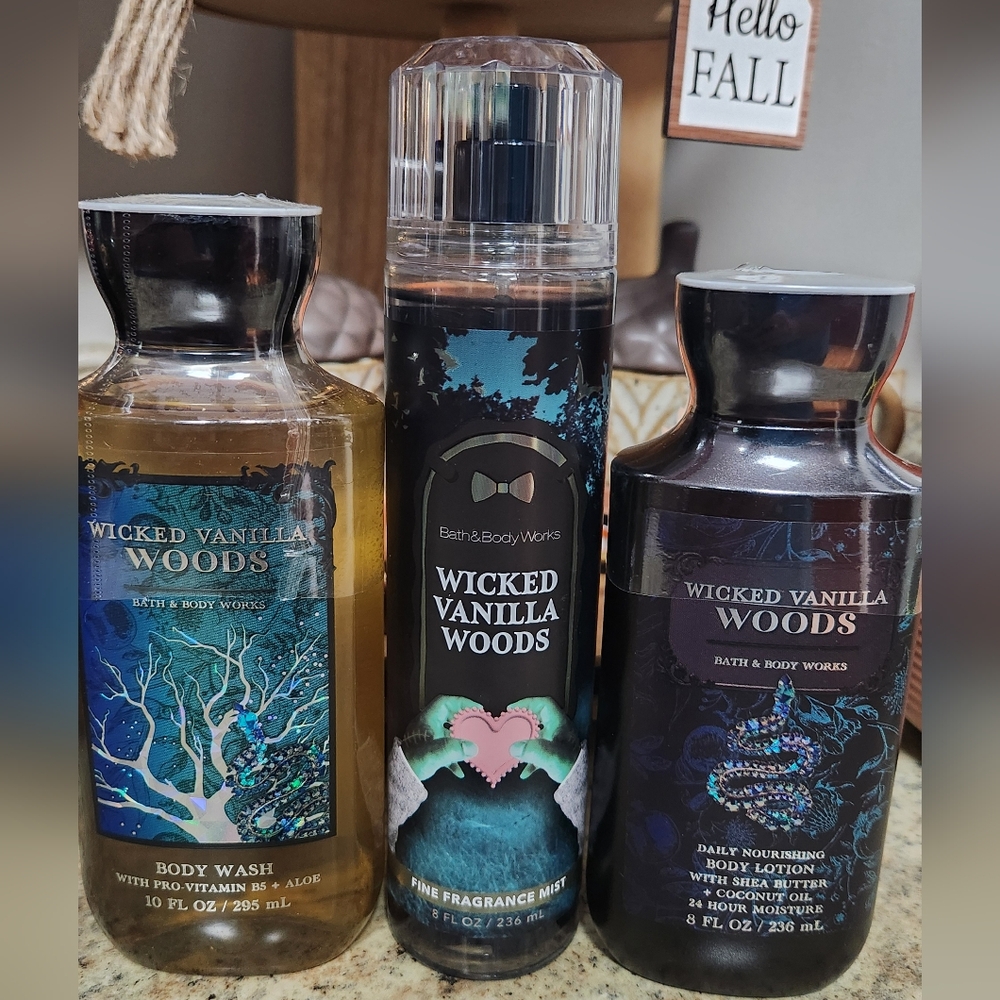 NWT Bath and Body Works "Wicked Vanilla Woods" Body Set
